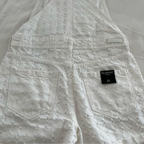 NWT Blank NYC Eyes On You Distressed Perforated White Overall Shorts, Size 25 - Picture 10 of 12